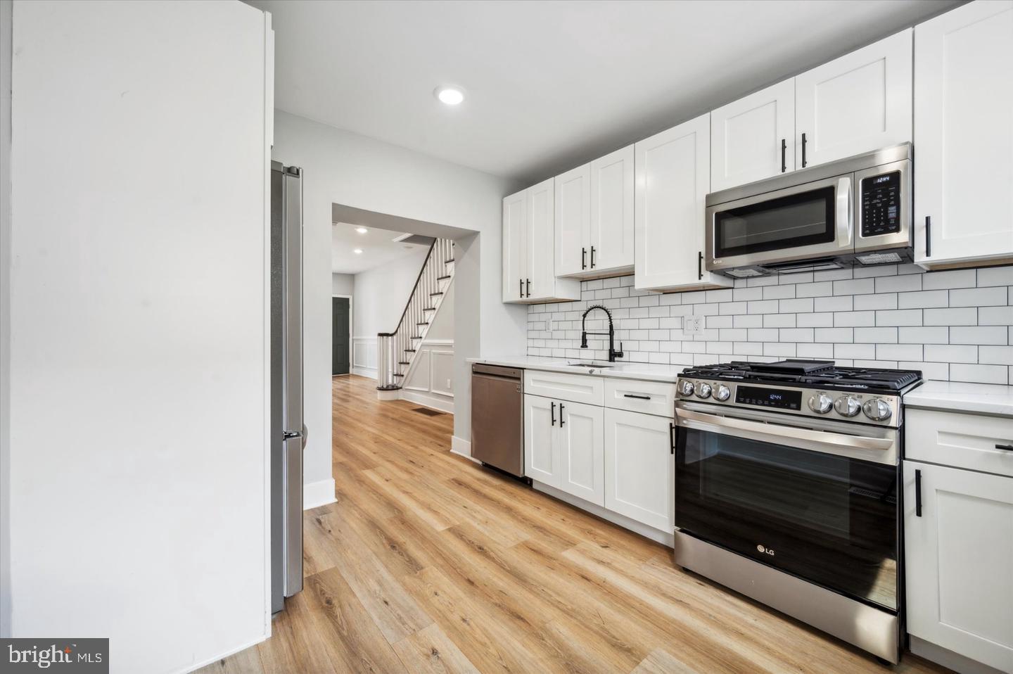 1714 Watkins St Property Photo 8