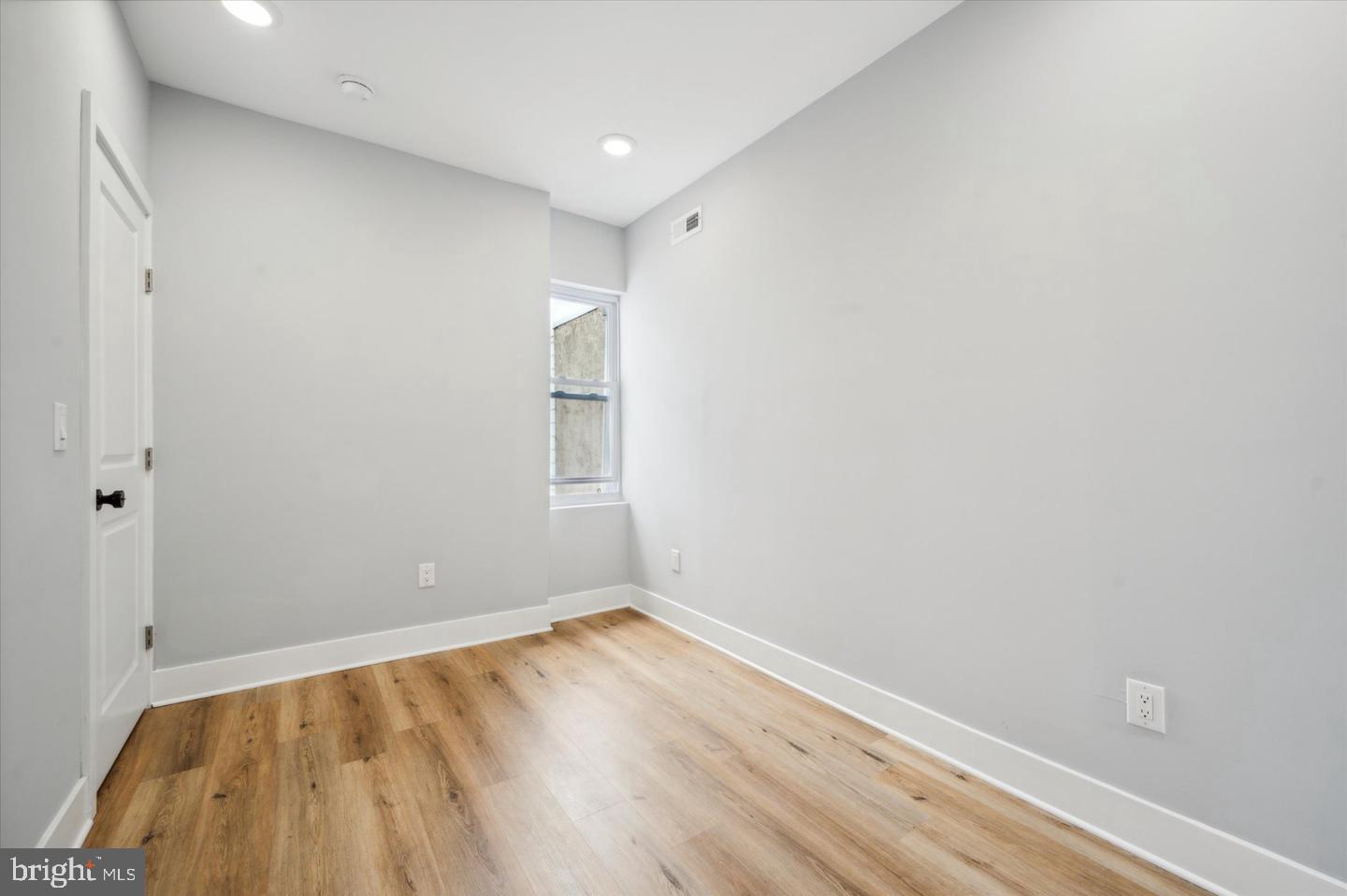 1714 Watkins St Property Photo 11