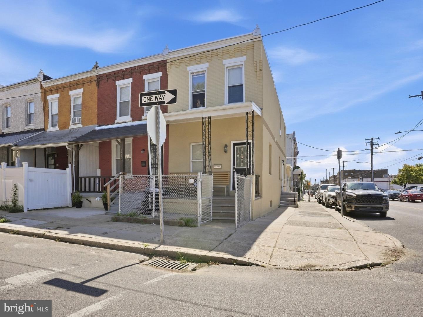 5578 Ludlow St Property Photo 2