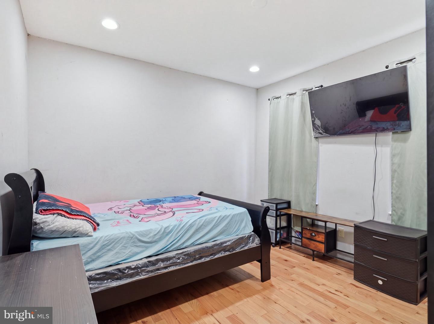 5578 Ludlow St Property Photo 17