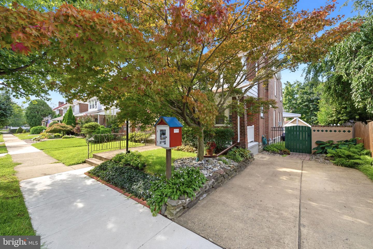 310 Stanwood St Property Photo 4