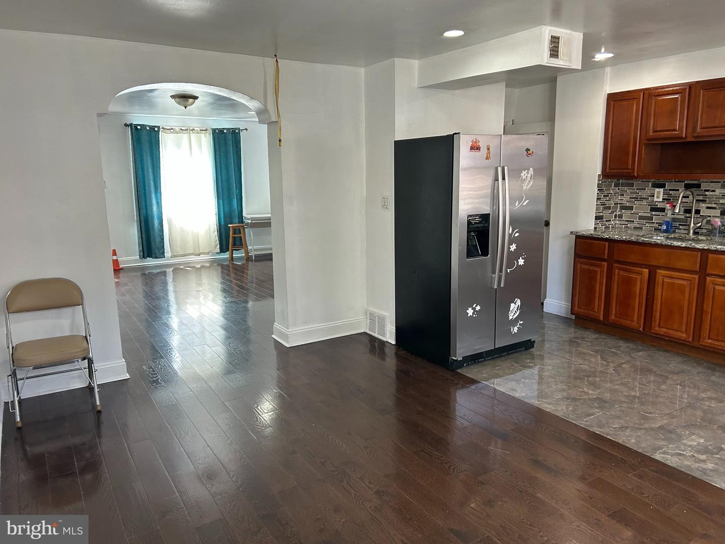 2825 Benner St Property Photo 2