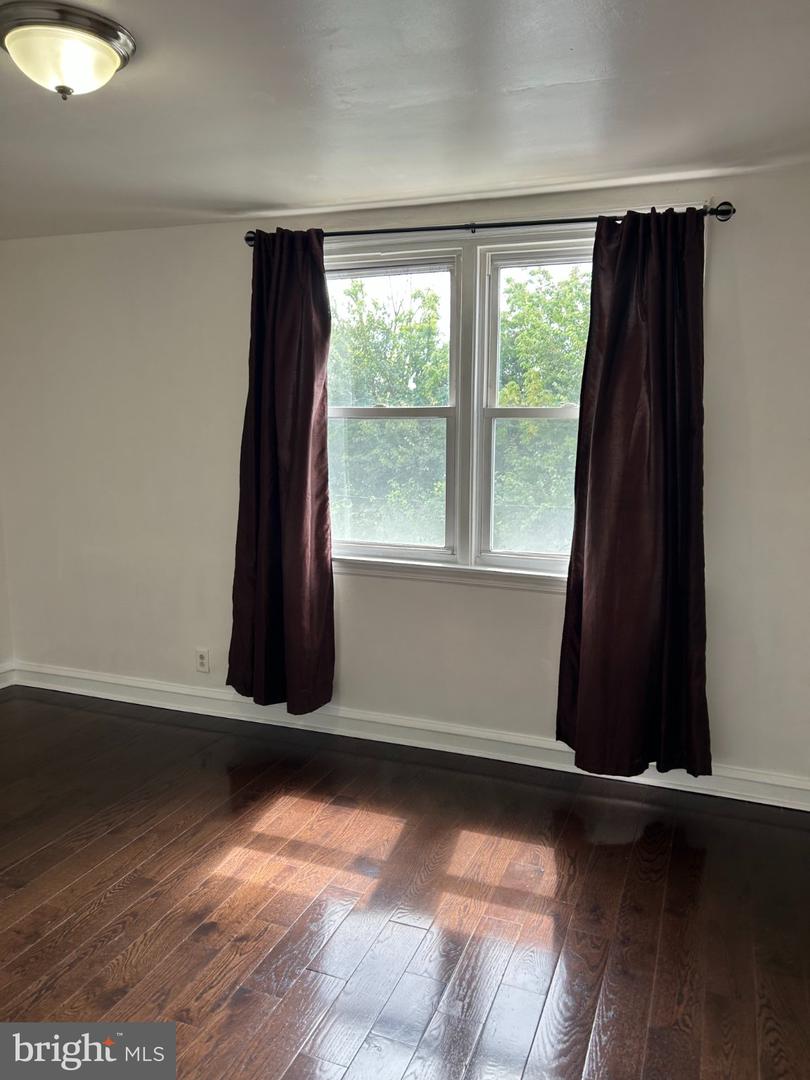 2825 Benner St Property Photo 8
