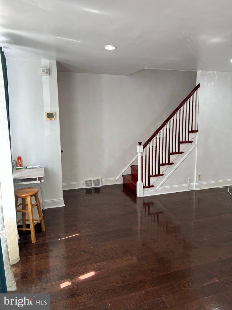 2825 Benner St Property Photo 15