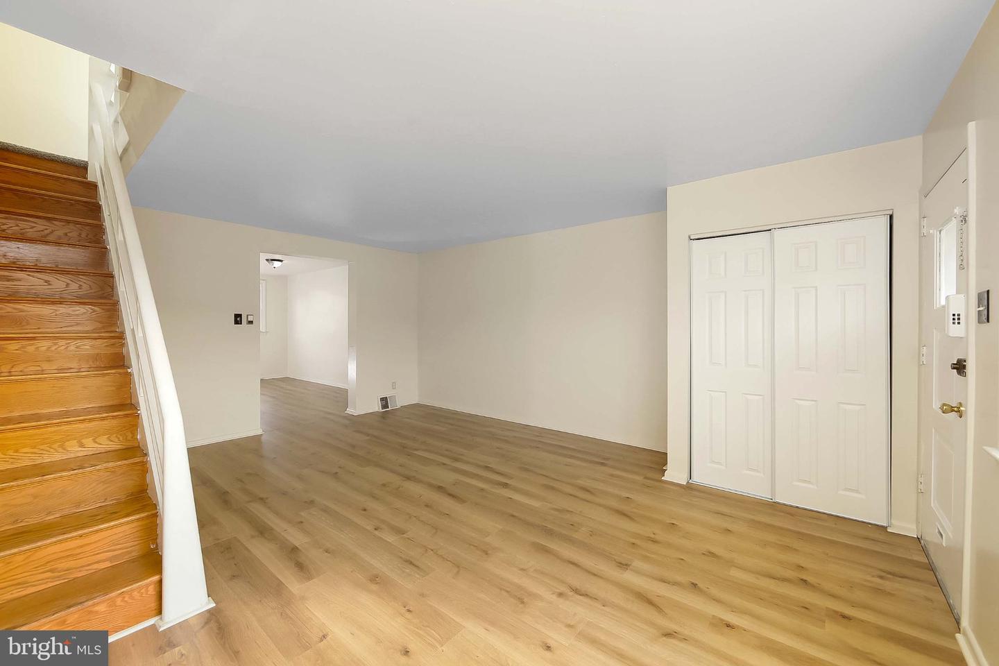 4451 Tolbut St Property Photo 4