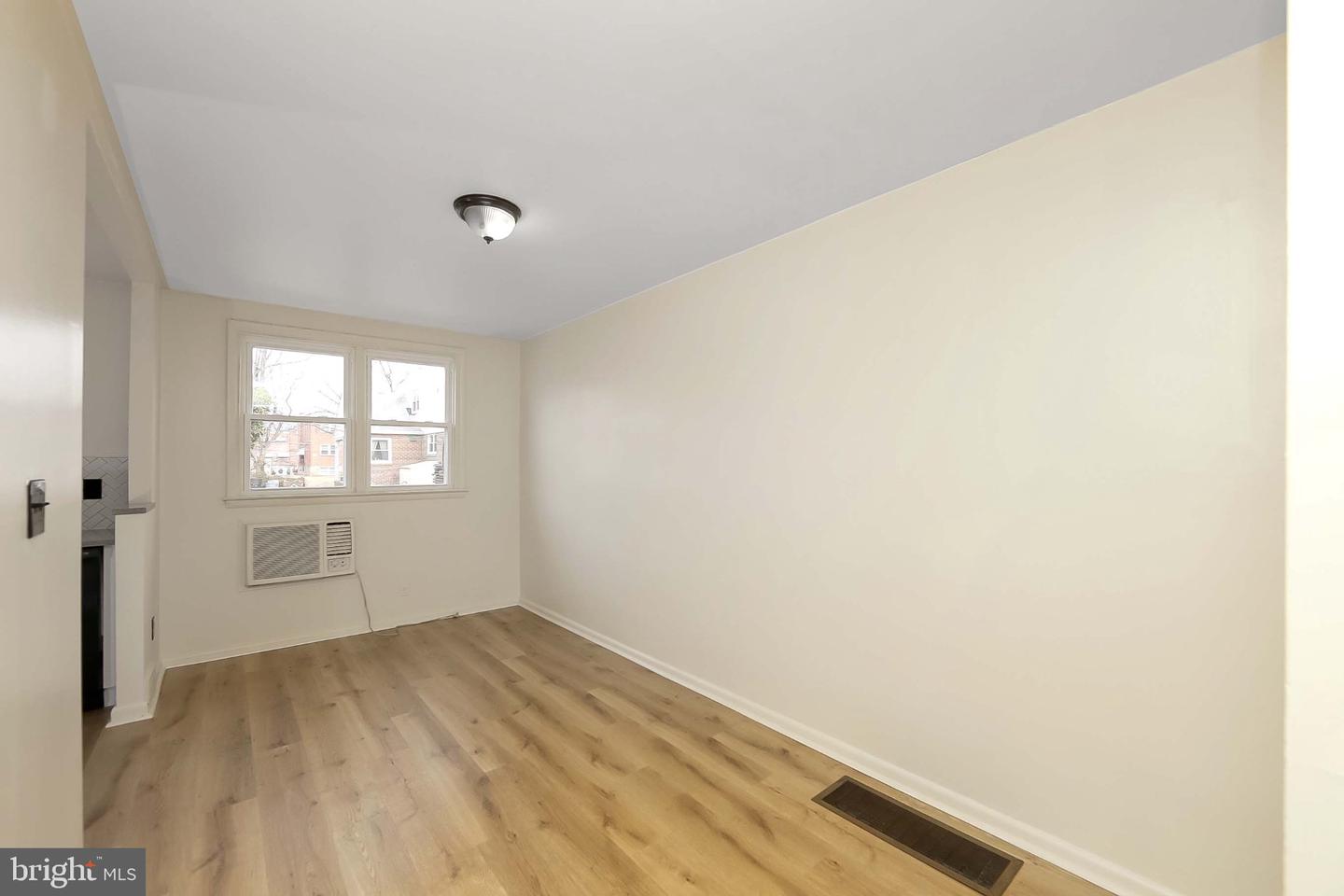 4451 Tolbut St Property Photo 7
