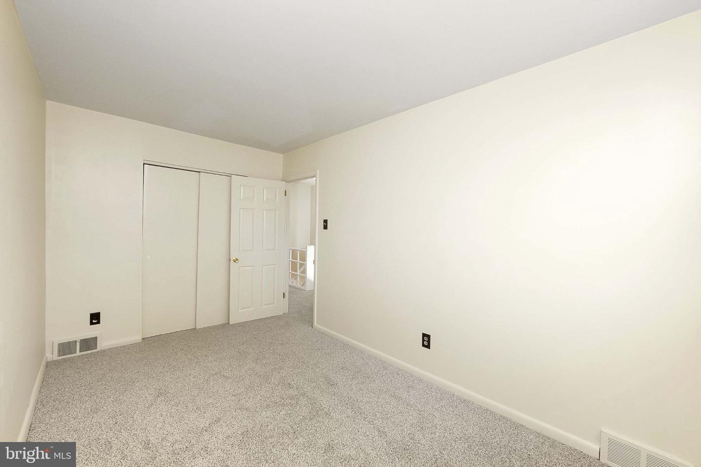 4451 Tolbut St Property Photo 20