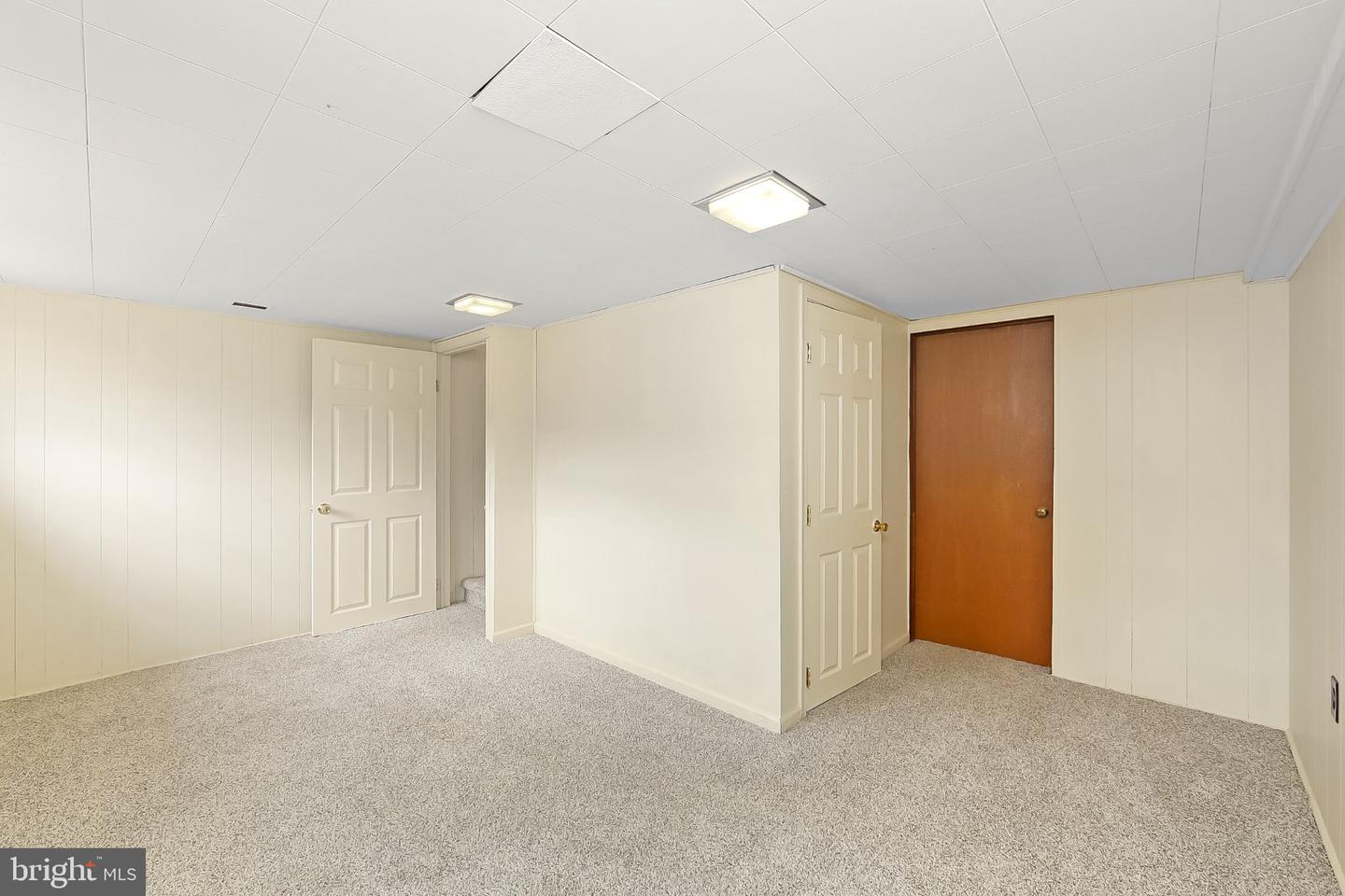 4451 Tolbut St Property Photo 24