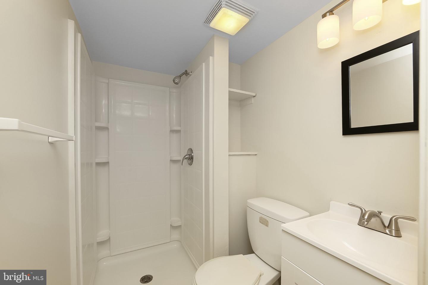 4451 Tolbut St Property Photo 25