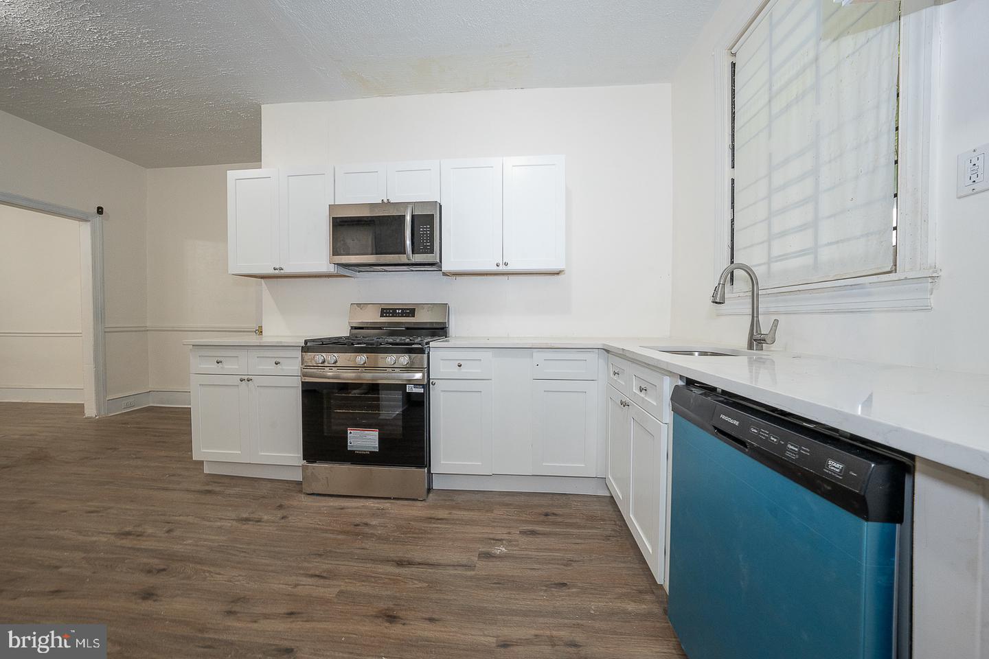 5514 N Marshall St Property Photo 10