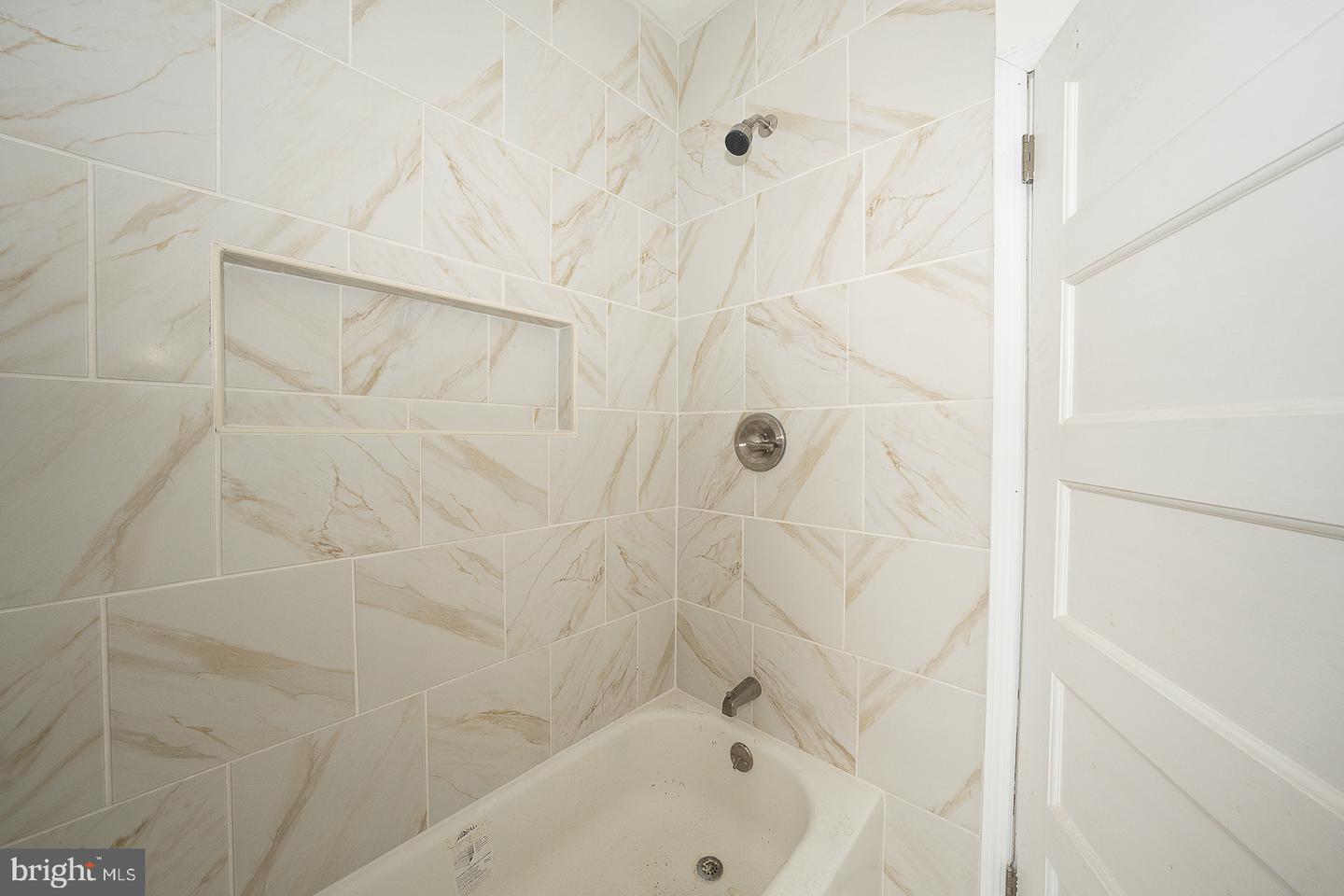 5514 N Marshall St Property Photo 23