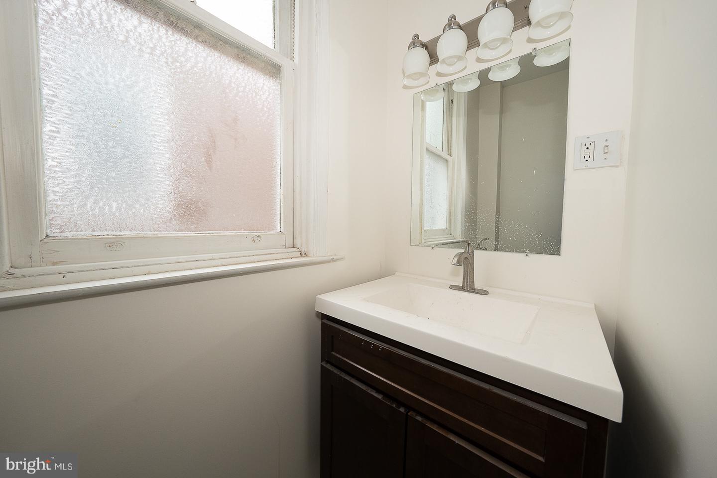 5514 N Marshall St Property Photo 24