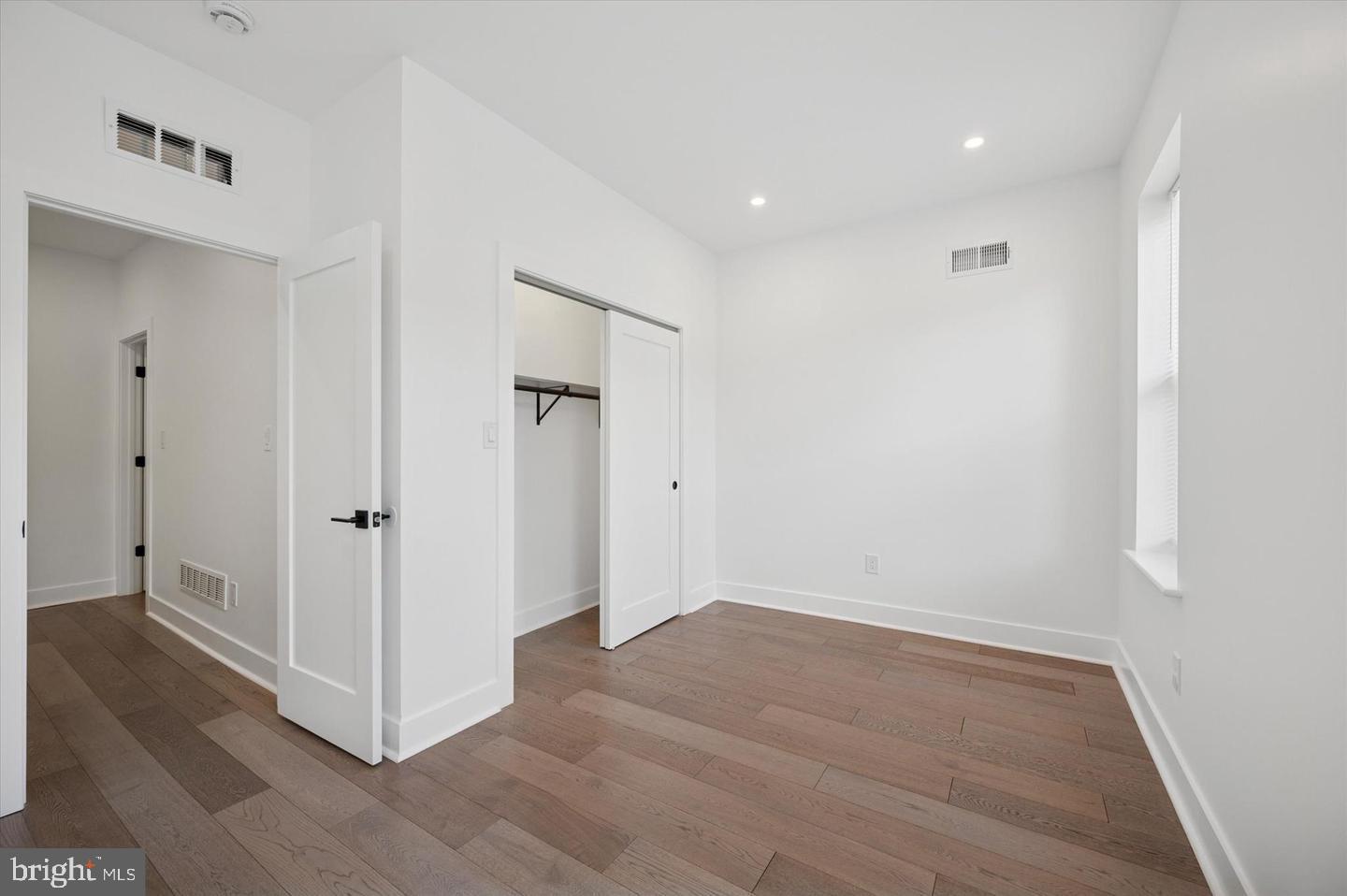 1512 N Newkirk St Property Photo 13