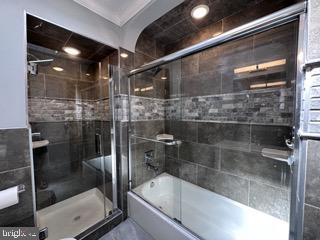 2484 N 77th Ave Property Photo 18