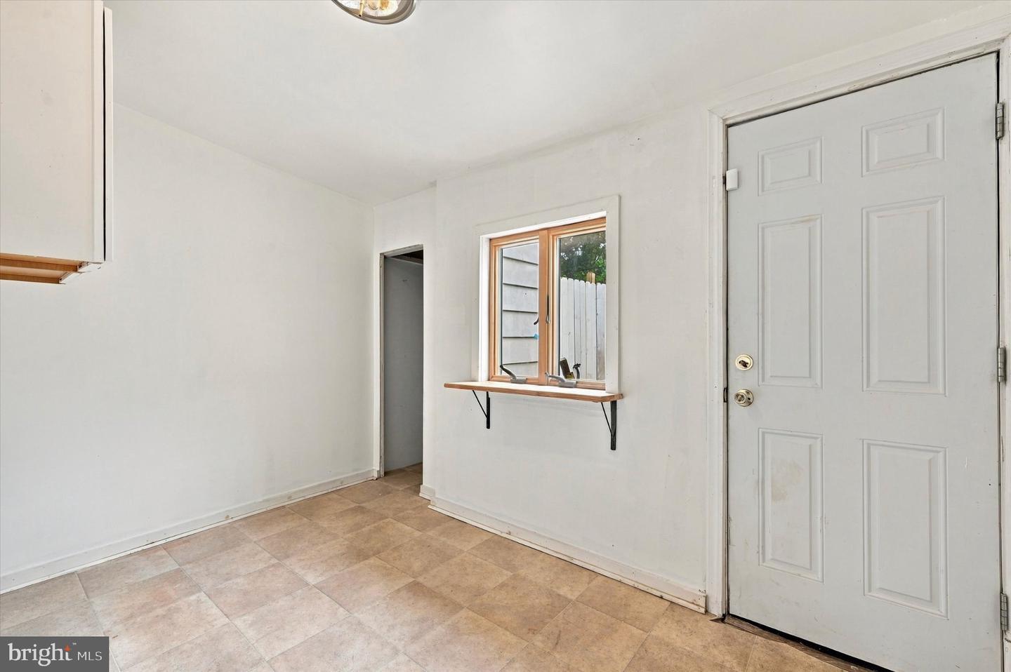 2325 N 17th St Property Photo 14