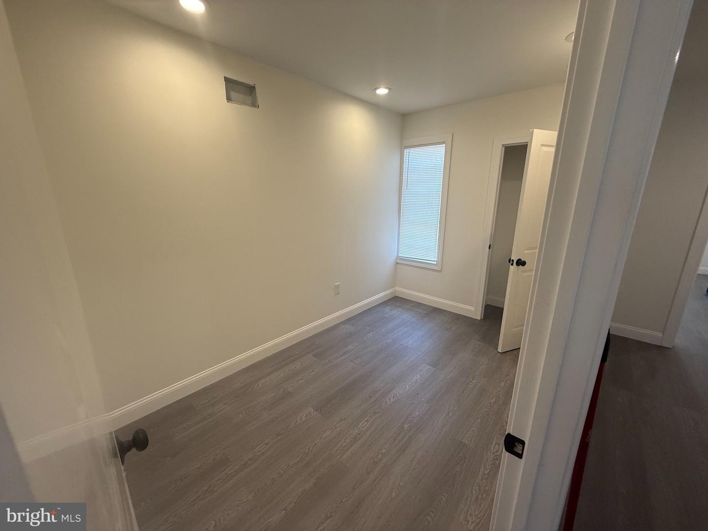 3853 N Gratz St Property Photo 9