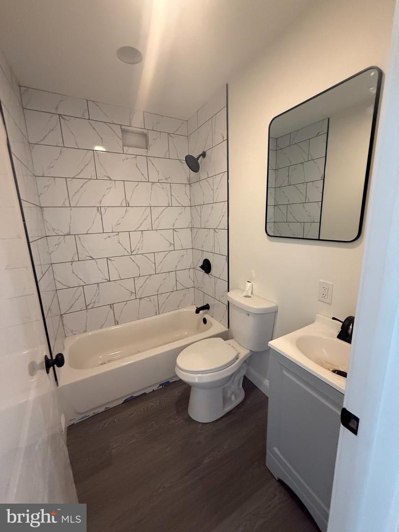 3853 N Gratz St Property Photo 11