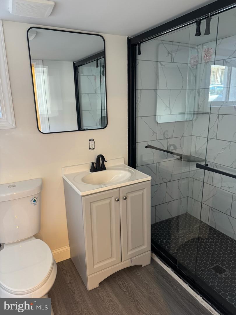 3853 N Gratz St Property Photo 15