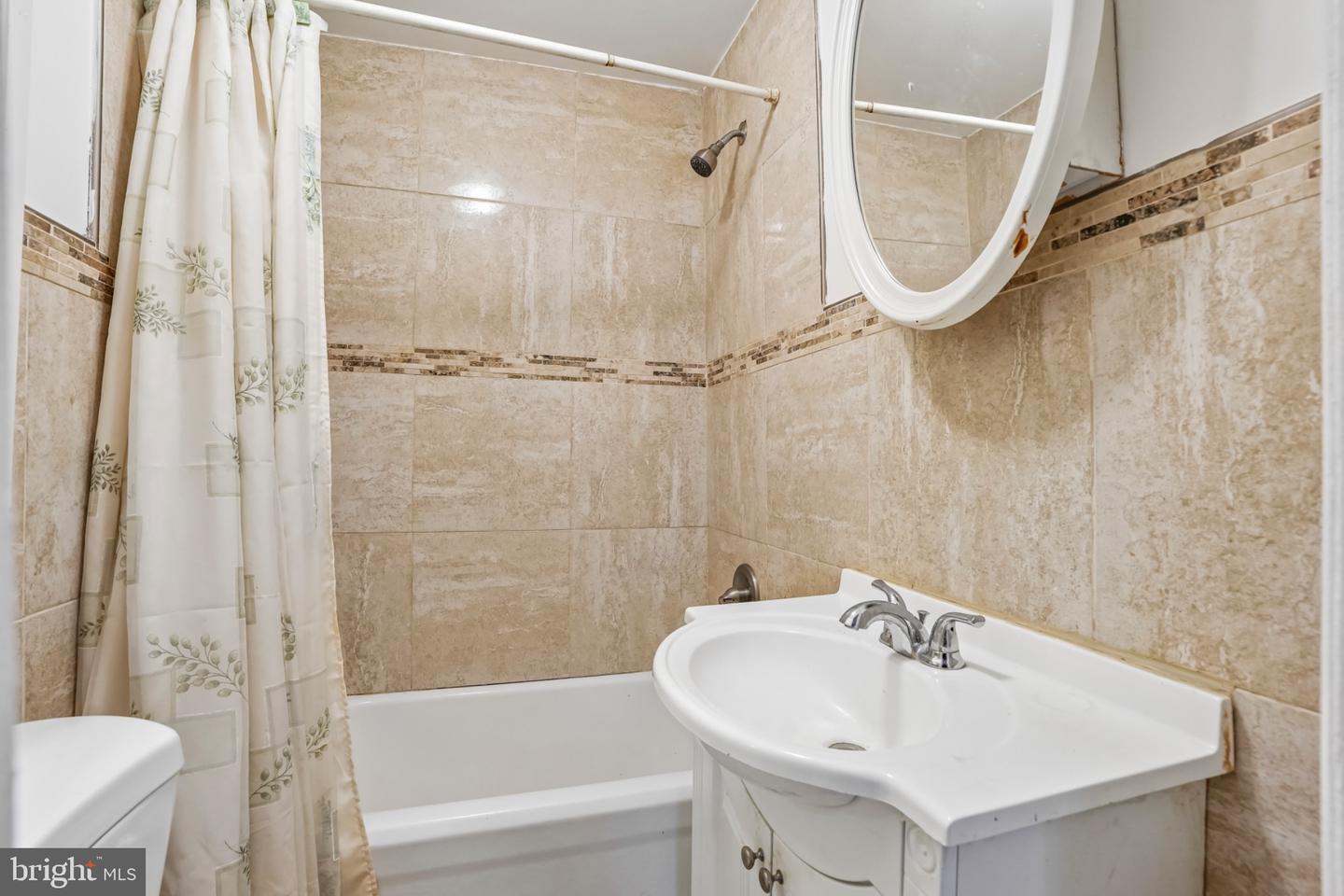 3207 Unruh Ave Property Photo 12