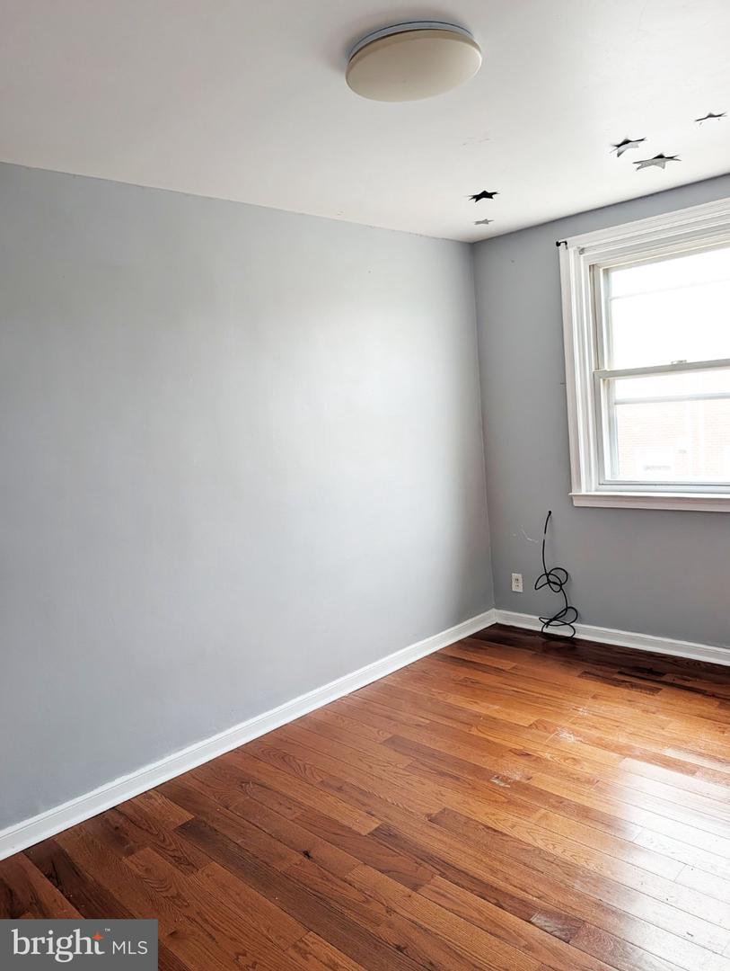 6603 Eastwood St Property Photo 15