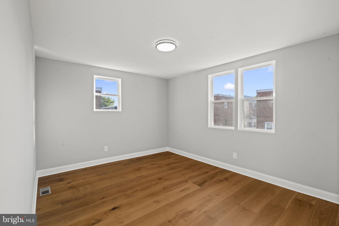 1234 Yerkes St Property Photo 18