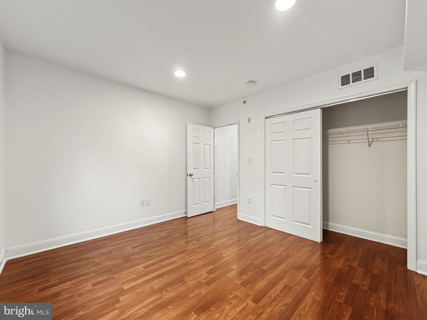 1417-00 N 17th St #2r Property Photo 18