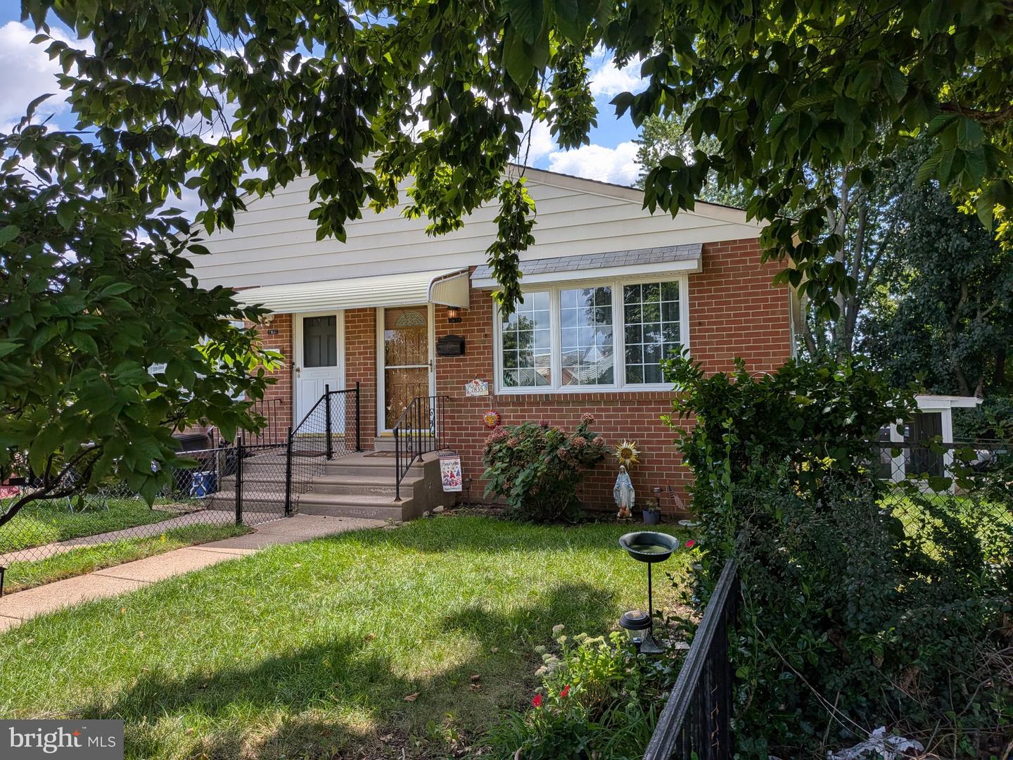 7835 Lawndale Ave Property Photo 1
