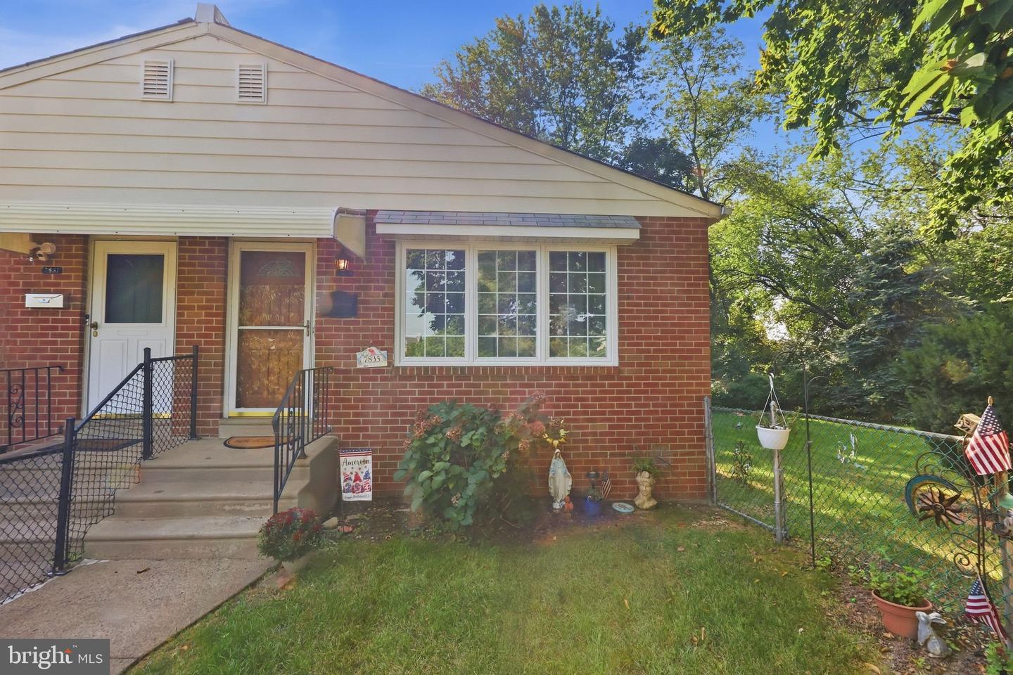 7835 Lawndale Ave Property Photo 3