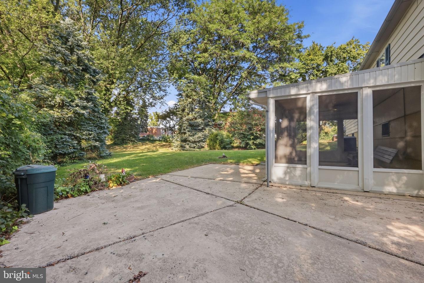 7835 Lawndale Ave Property Photo 27