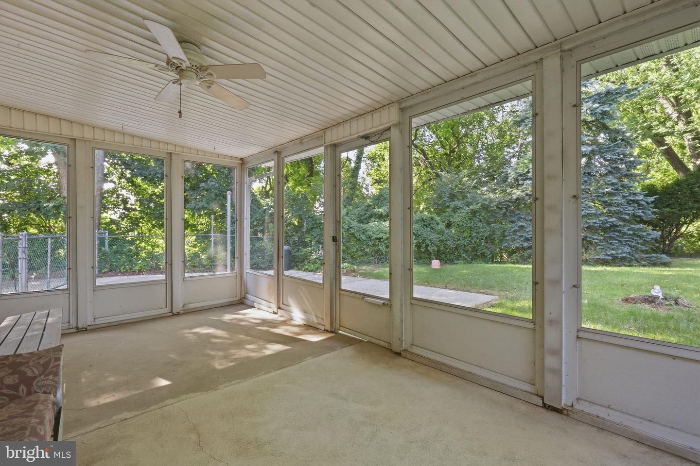 7835 Lawndale Ave Property Photo 28