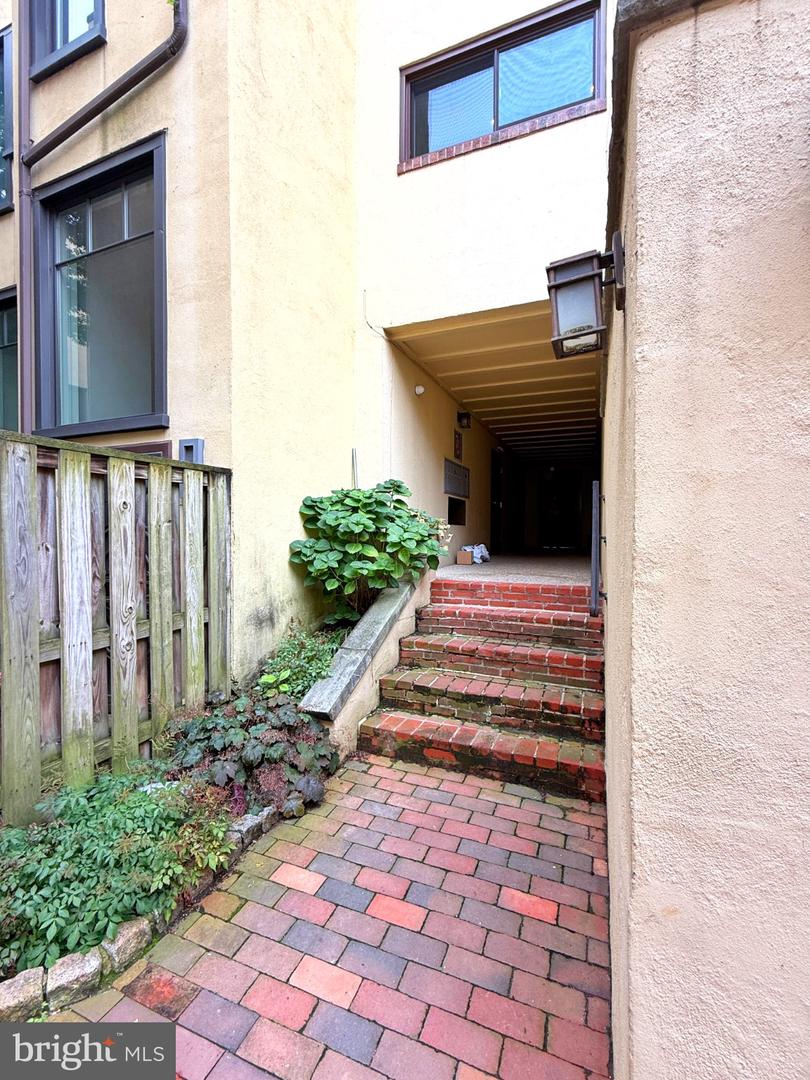 4 S Alder St #4 Property Photo 9