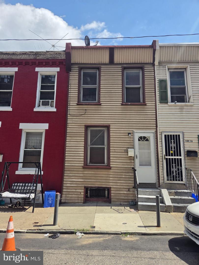 3109 N HOPE ST Property Photo 1