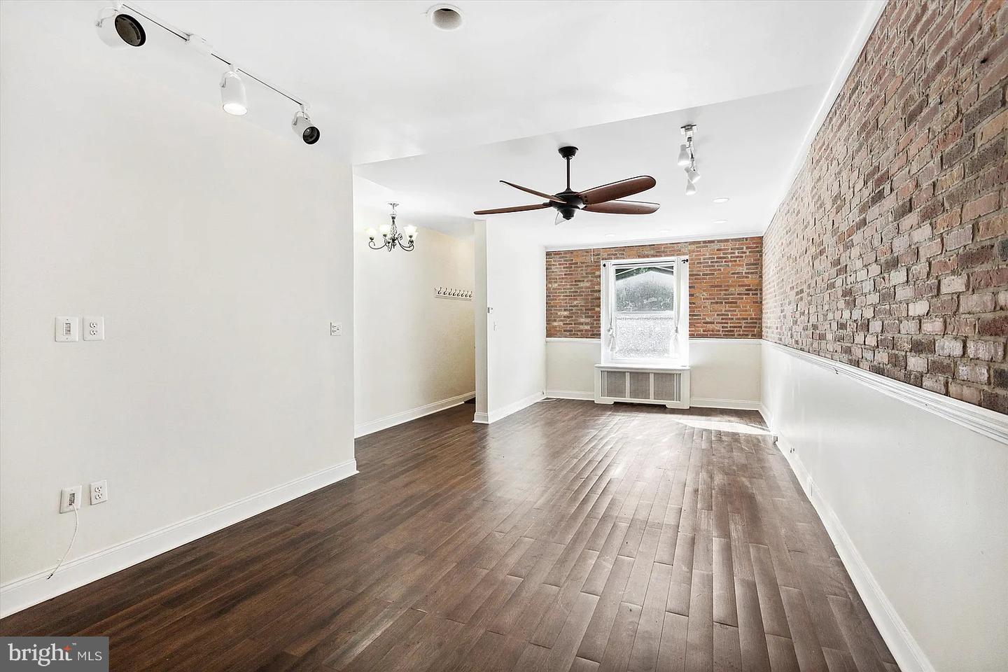 3959 Terrace St Property Photo 6