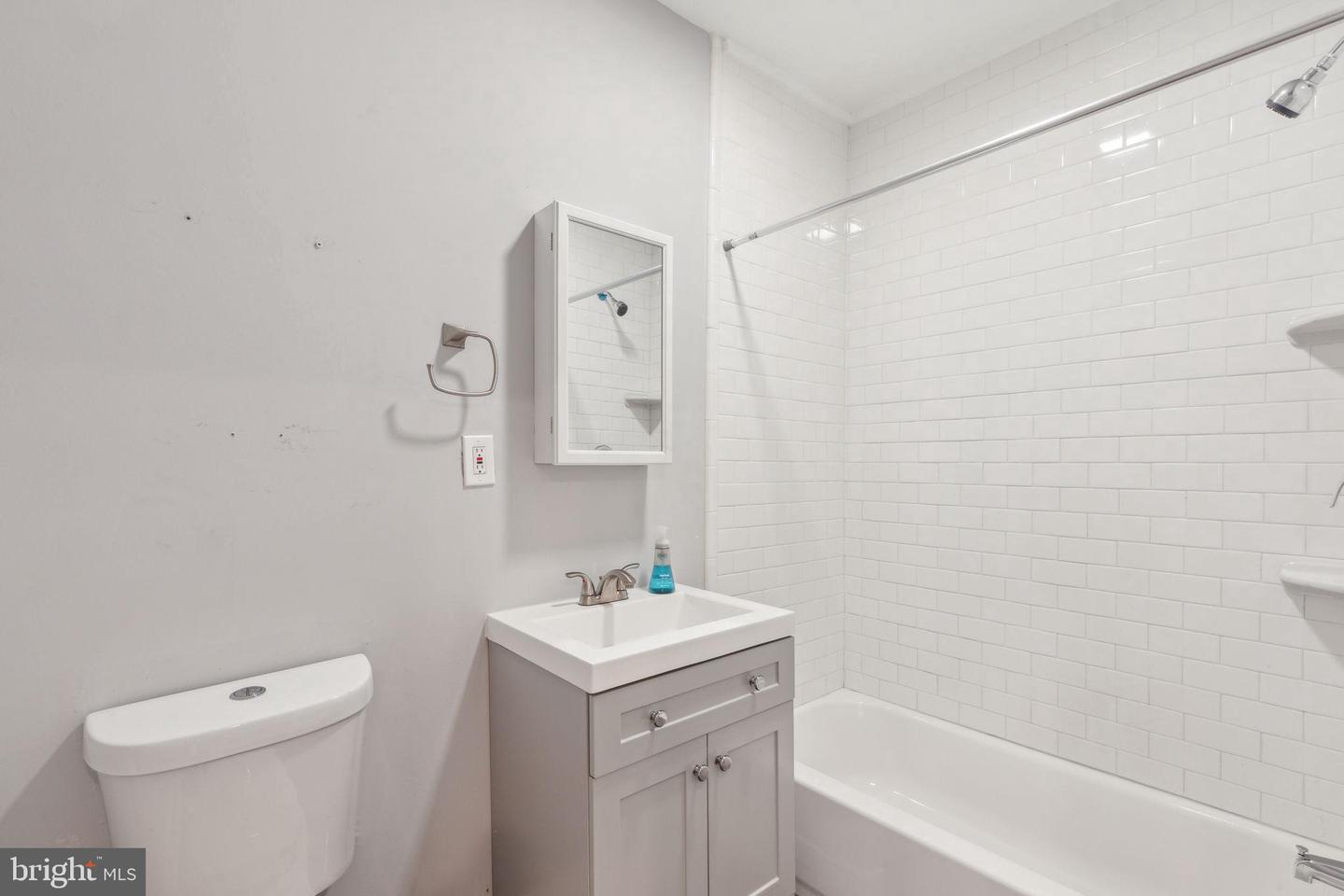 1711 S 6th St Property Photo 8