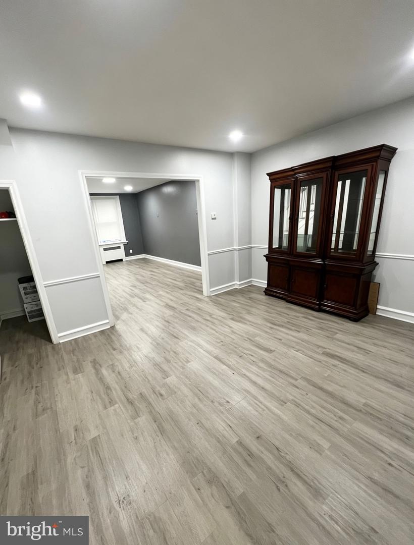 3338 Disston St Property Photo 4
