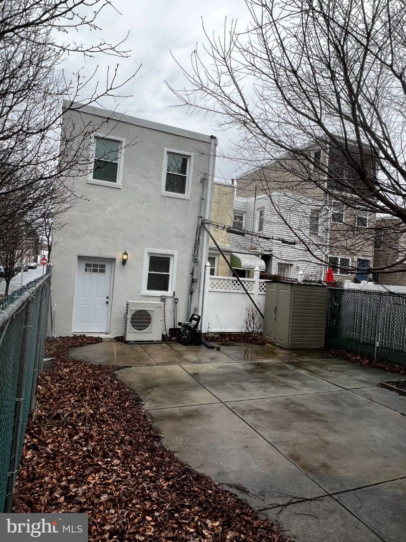 2637 Tulip St & 2634 & 2636 Agate St Property Photo 4