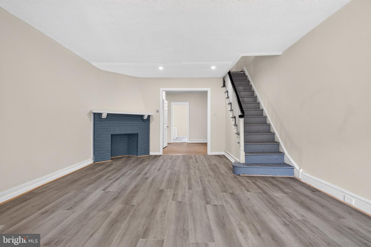5540 Miriam Rd Property Photo 5