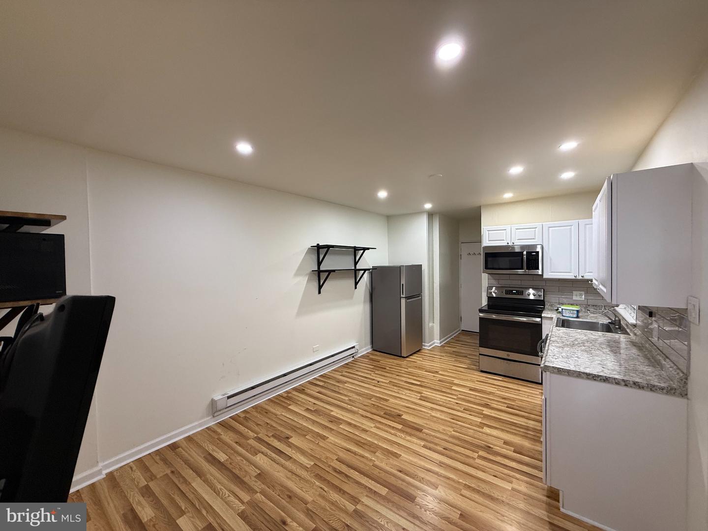 121 21 St N #1r Property Photo 2