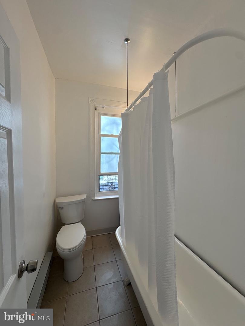 356 E Walnut Ln #2 Property Photo 4