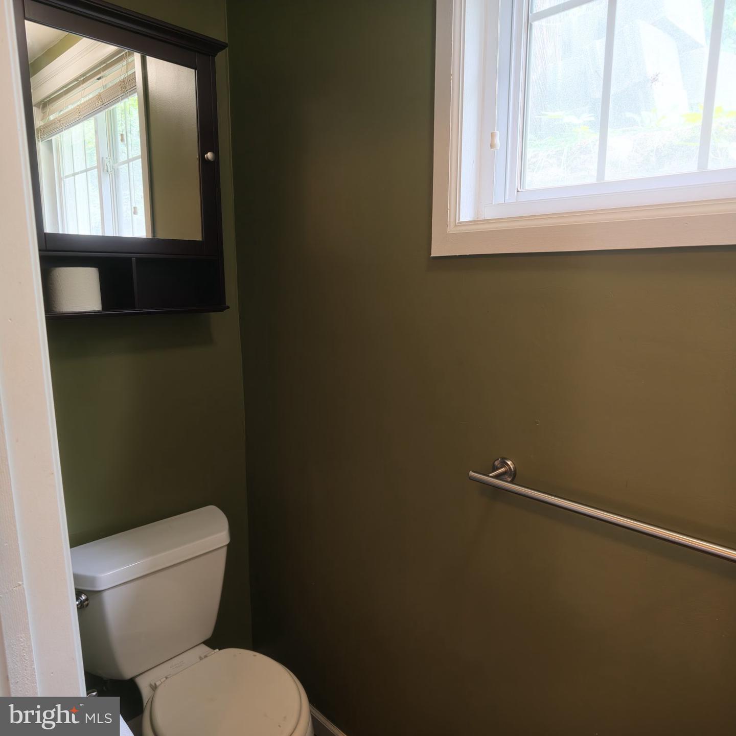 335 Carson St Property Photo 9