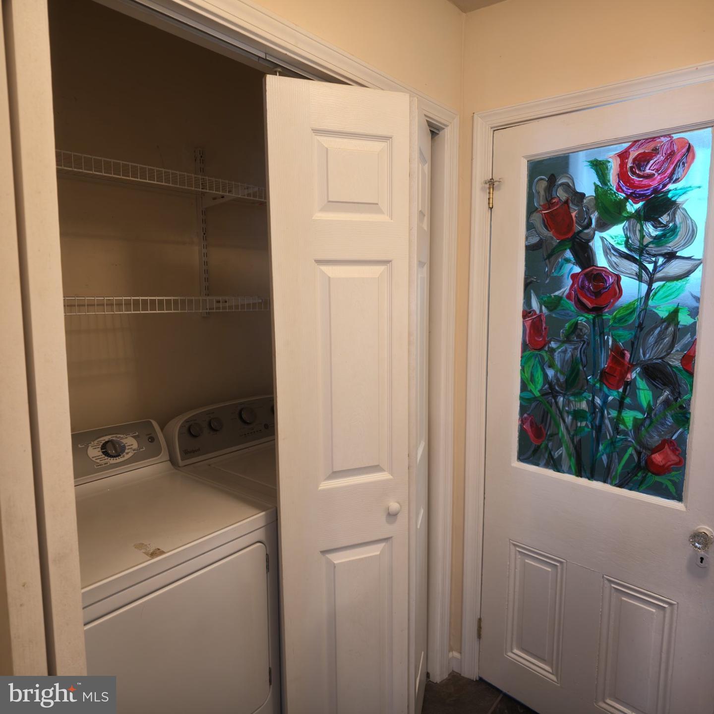 335 Carson St Property Photo 10