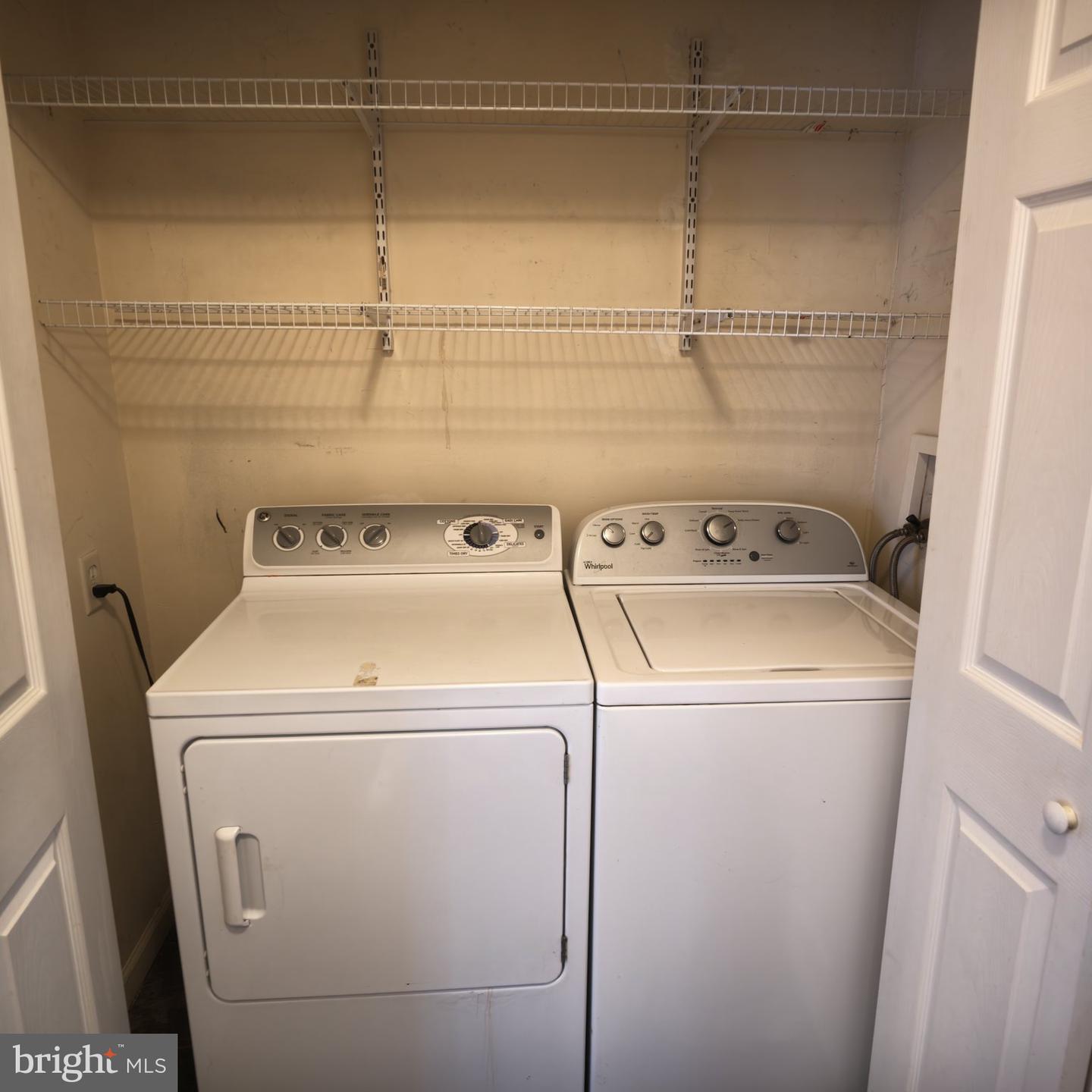 335 Carson St Property Photo 11