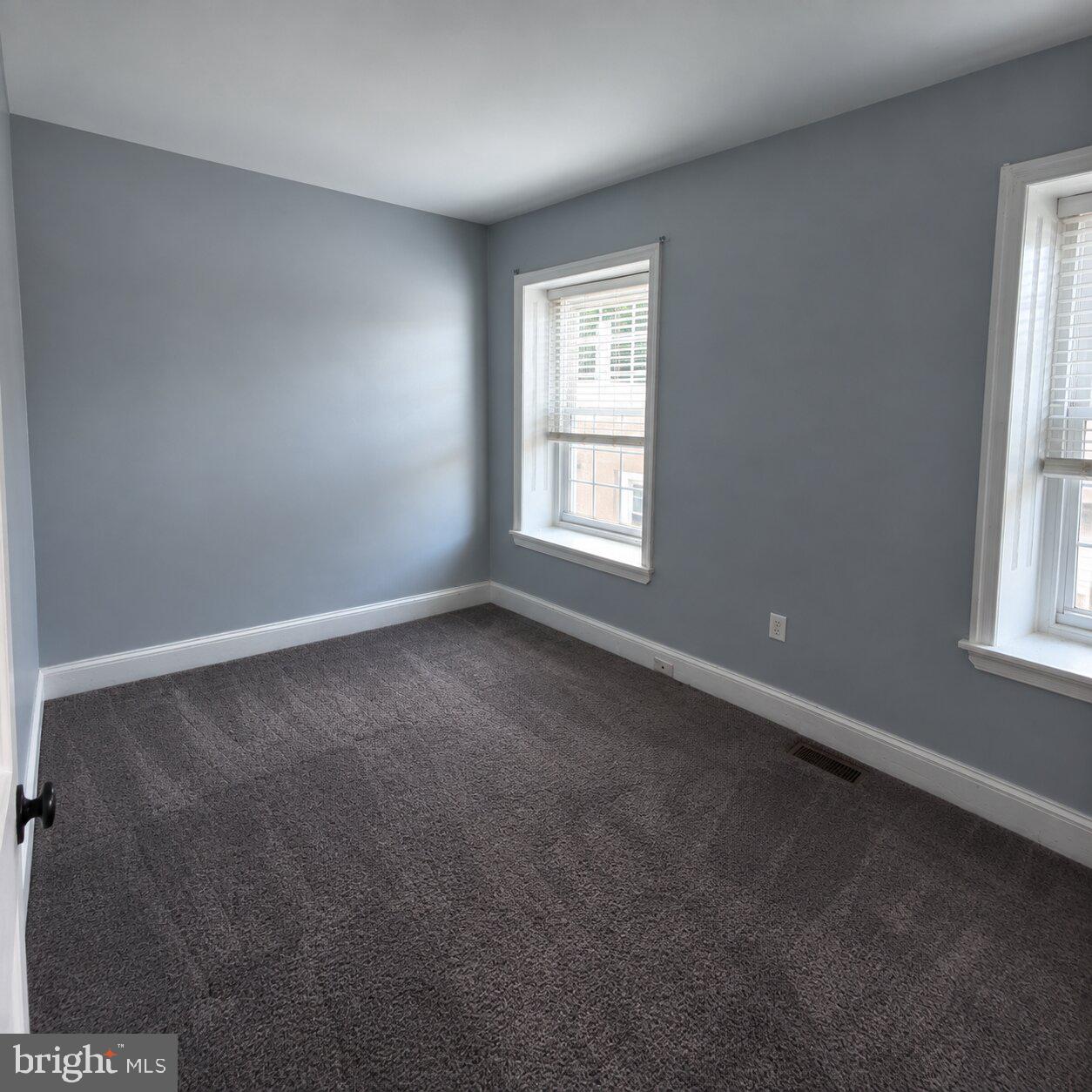 335 Carson St Property Photo 15