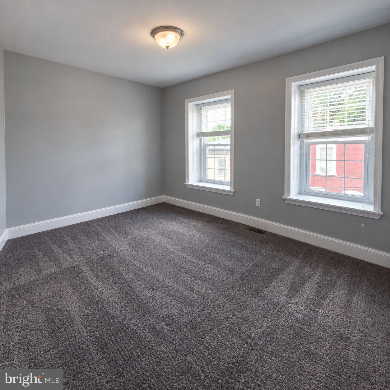 335 Carson St Property Photo 16