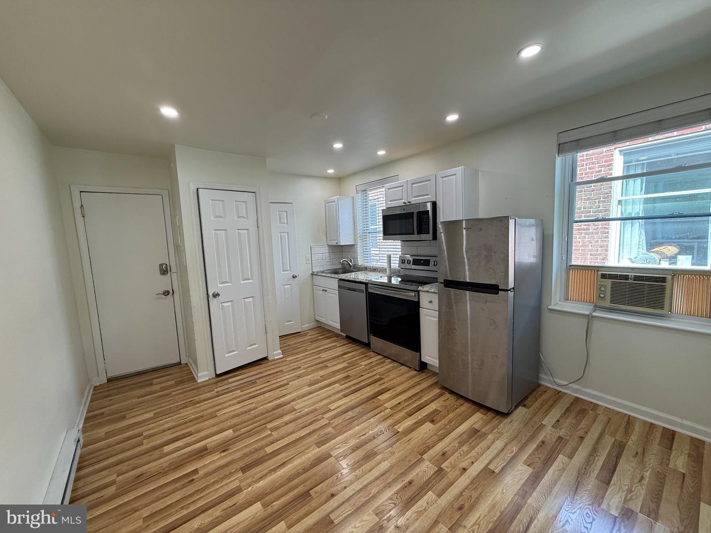 121 N. 21 ST N #3R Property Photo 1