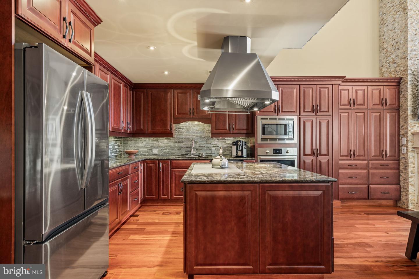 802 Locust St #penthouse Property Photo 6