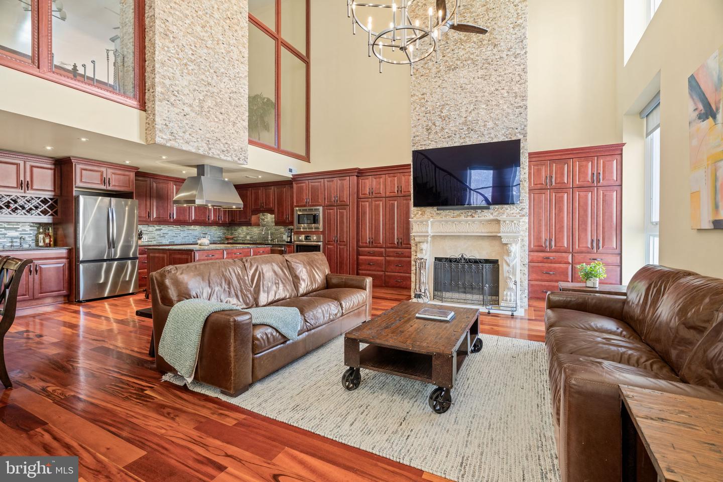 802 Locust St #penthouse Property Photo 11