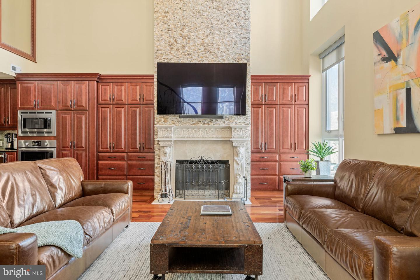 802 Locust St #penthouse Property Photo 12