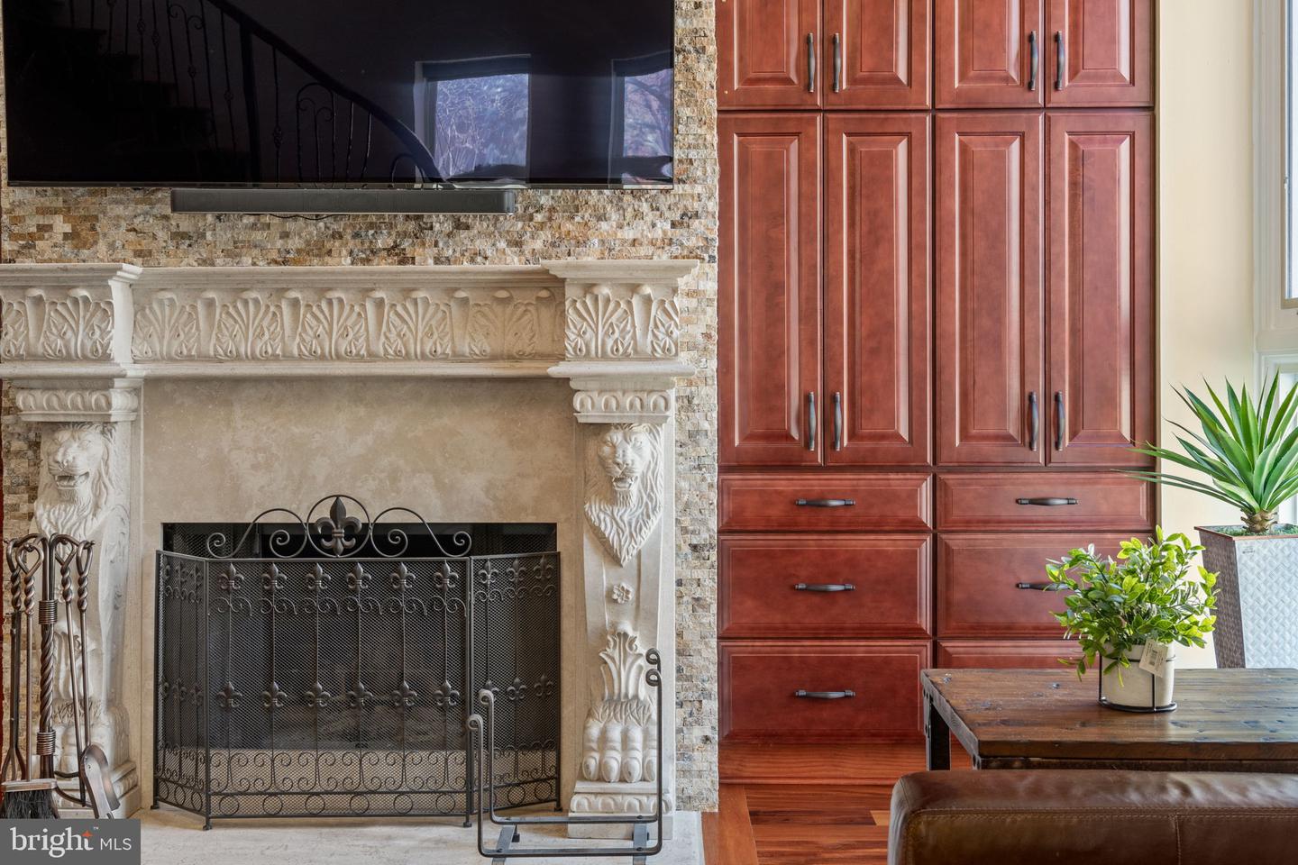 802 Locust St #penthouse Property Photo 15