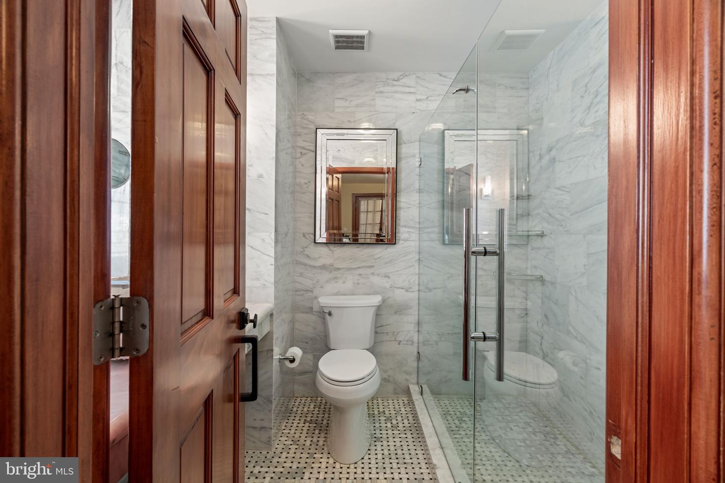 802 Locust St #penthouse Property Photo 25